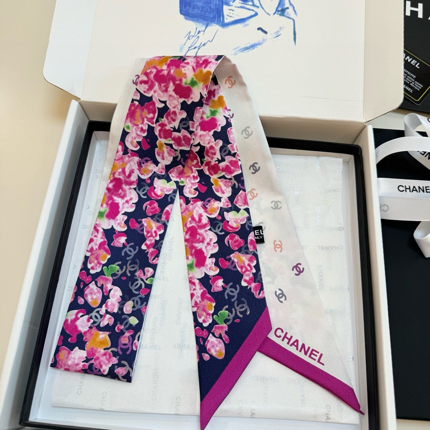 CC Twilly Small Scarf 120cm Silk 825670