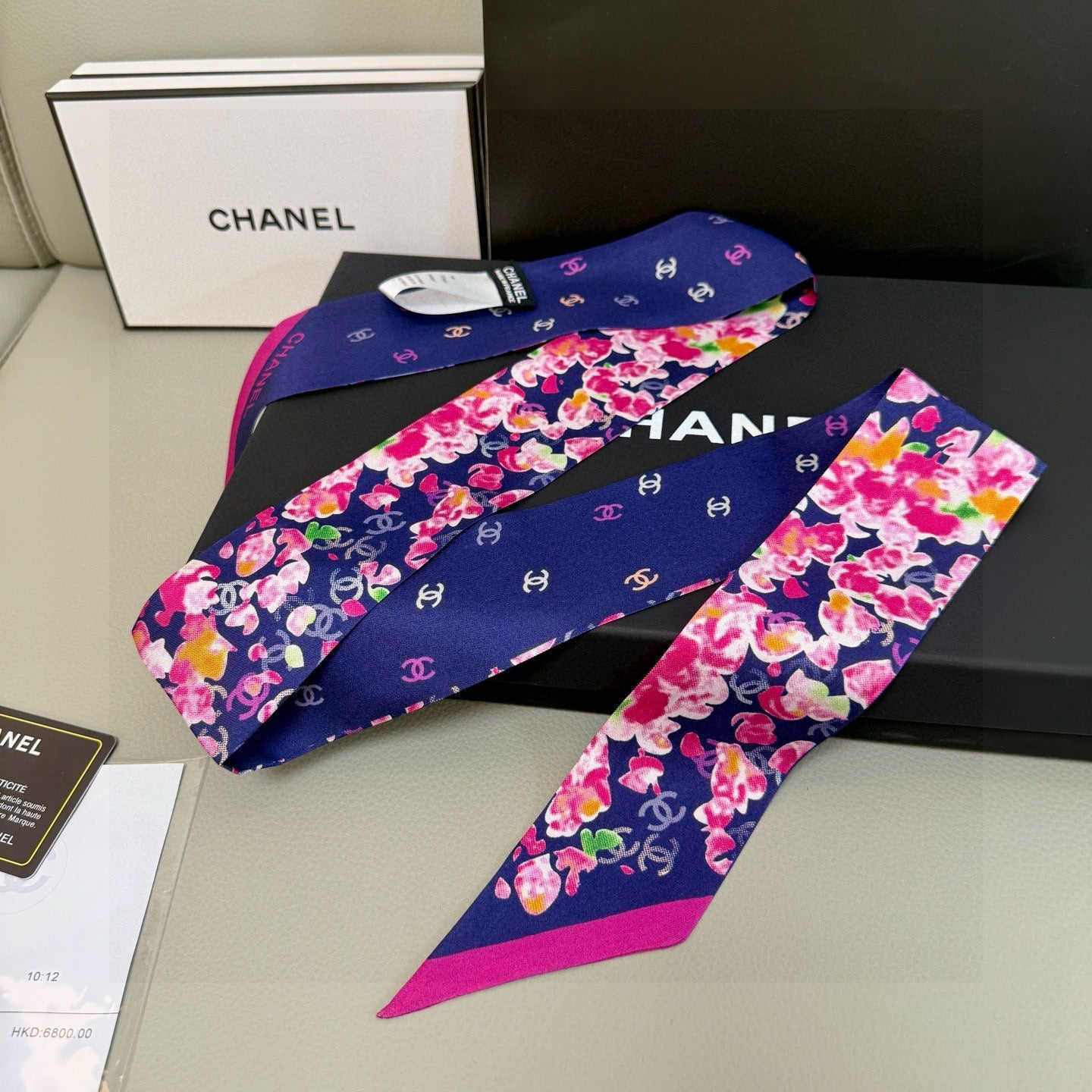 CC Twilly Small Scarf 120cm Silk 825668