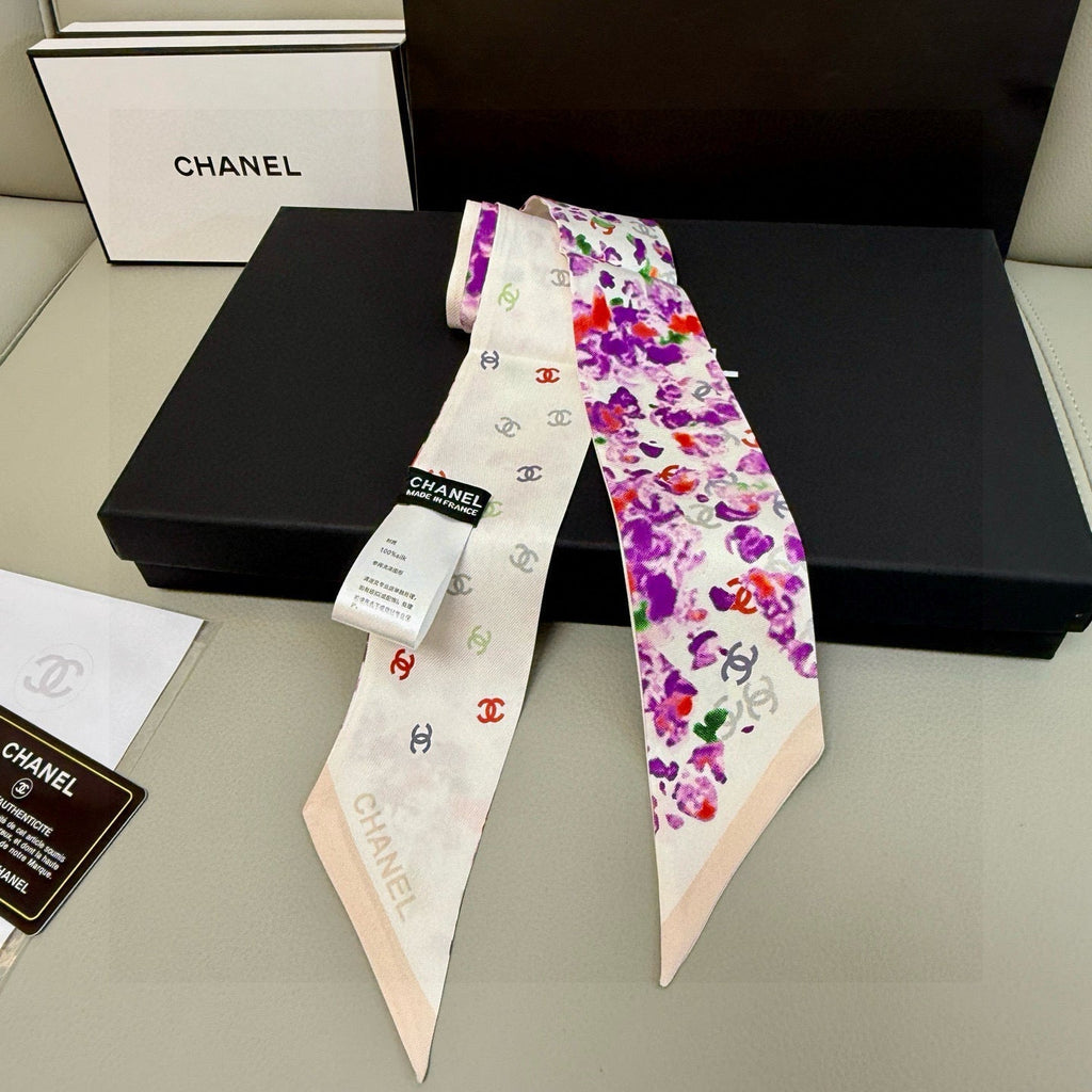 CC Twilly Small Scarf 120cm Silk 825667