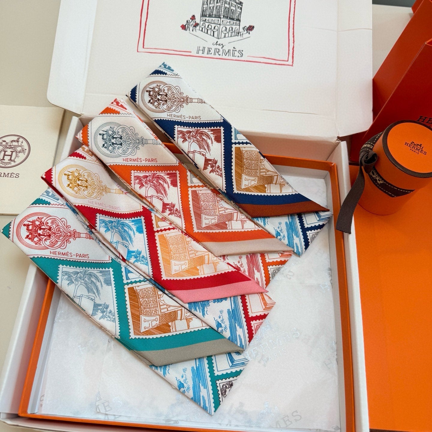 HM Twilly Small Silk Scarf 825656