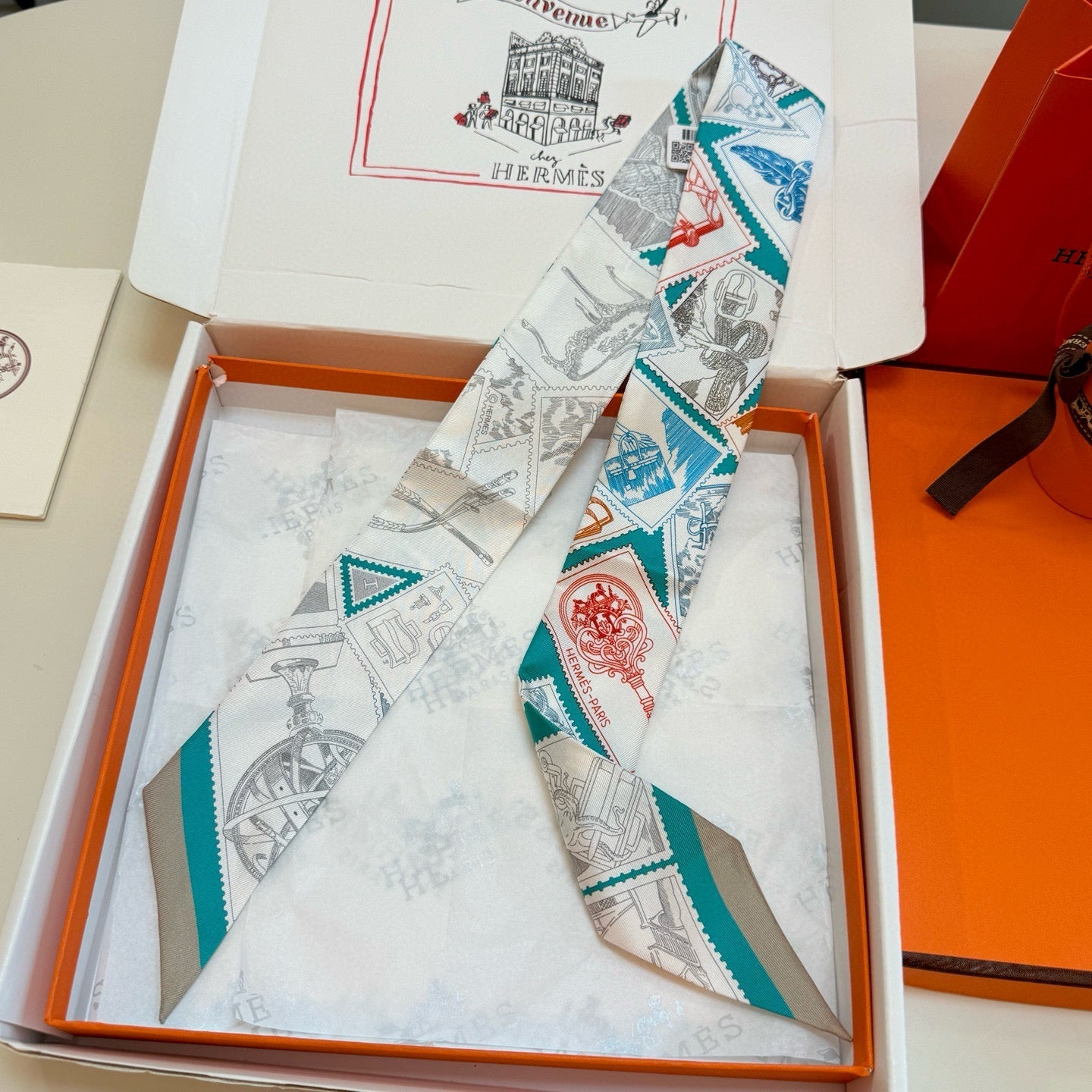 HM Twilly Small Silk Scarf 825654