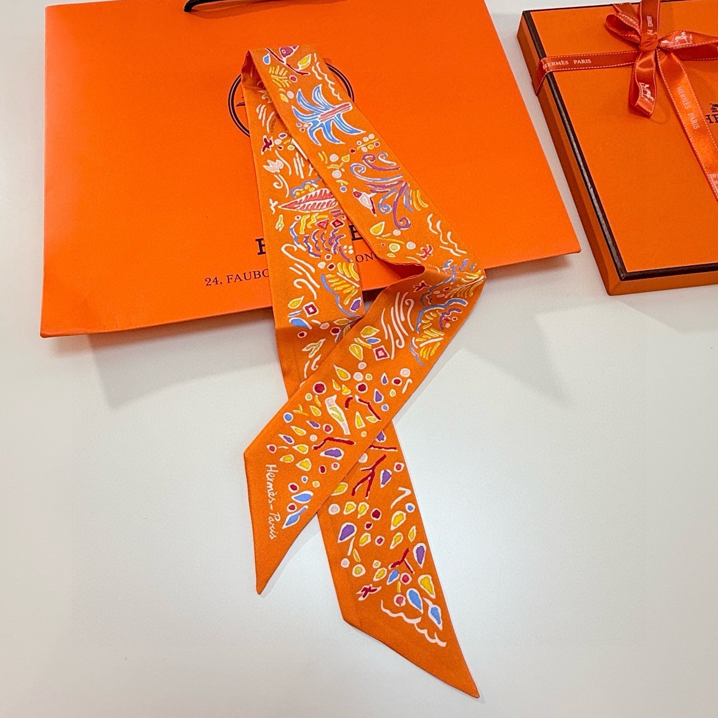 HM Twilly Small Silk Scarf 825652
