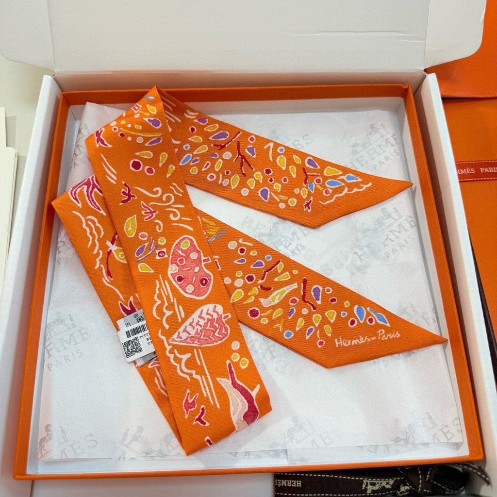 HM Twilly Small Silk Scarf 825652