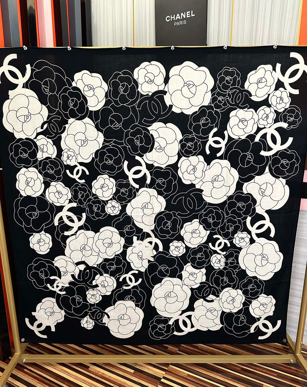 CC 25 Scarf 140cm Black and White Silk Cashmere 825604