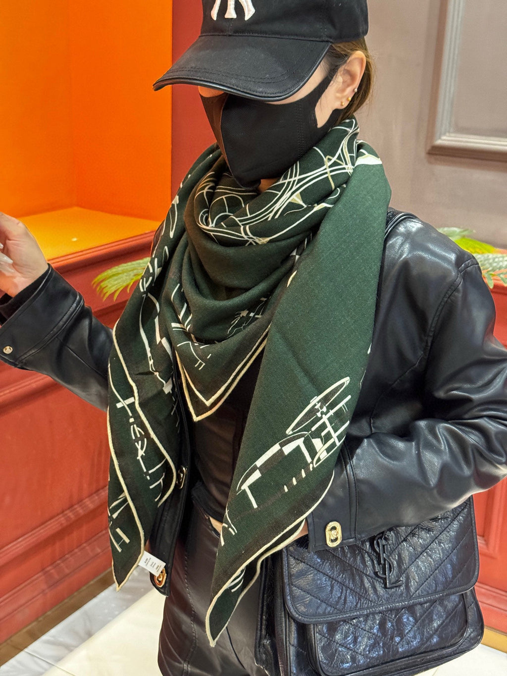 HM Double-Sided Square Scarf 140cm Dark Green Cashmere 828712