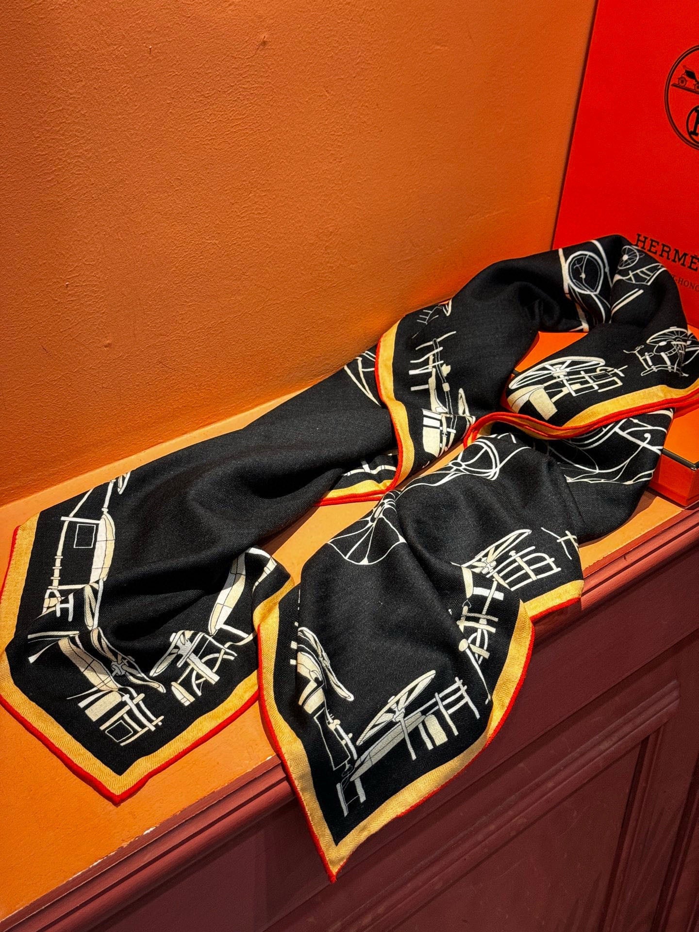 HM Double-Sided Square Scarf 140cm Black Cashmere 828710