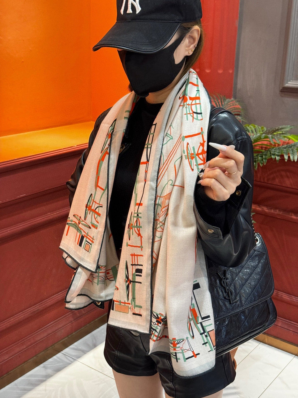 HM Double-Sided Square Scarf 140cm White Cashmere 828709
