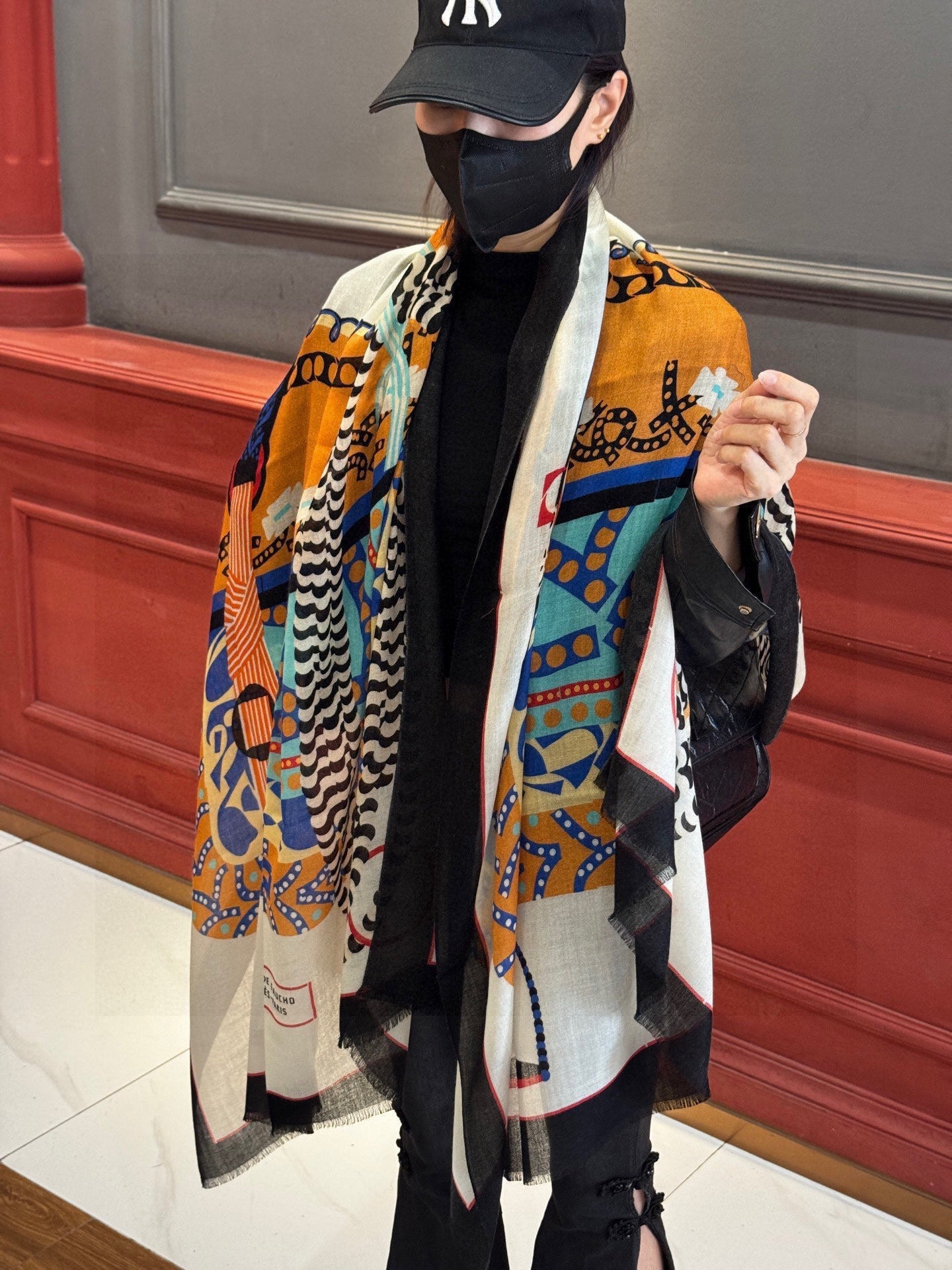 HM Saddle Long Scarf 200cm Black Cashmere 828665