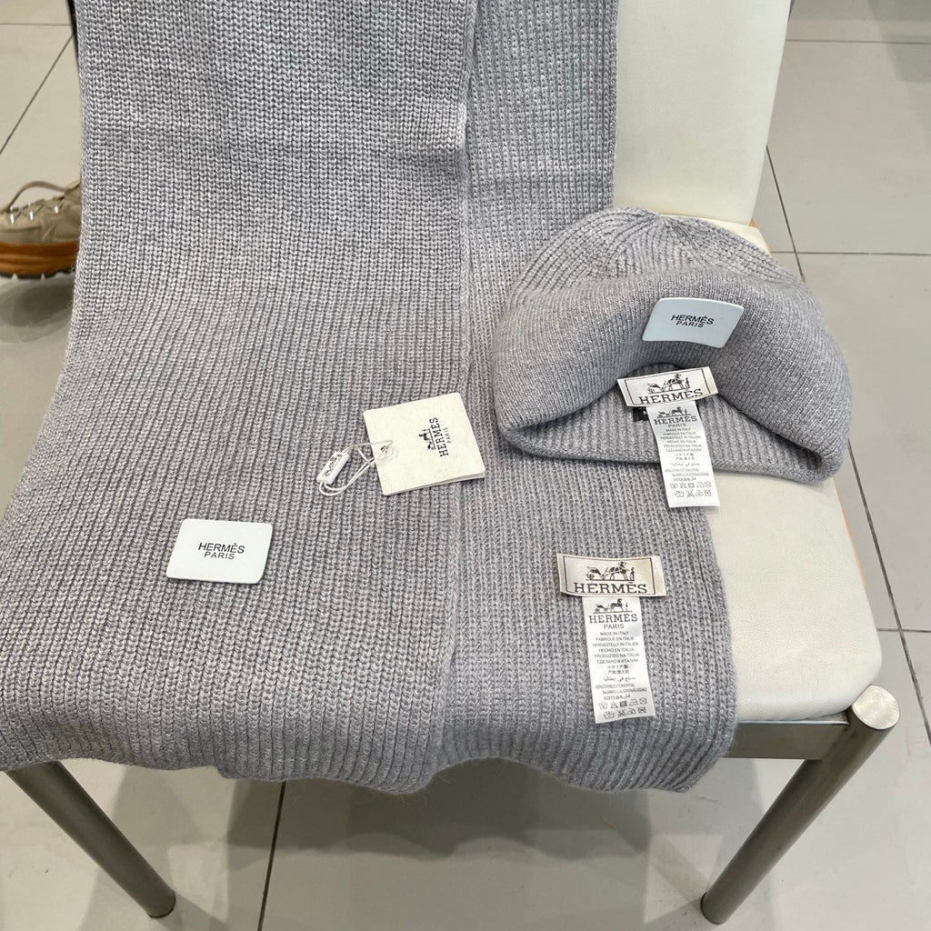 Hermes Classic Hat & Scalf Set Gray Rabbit Fur 980203