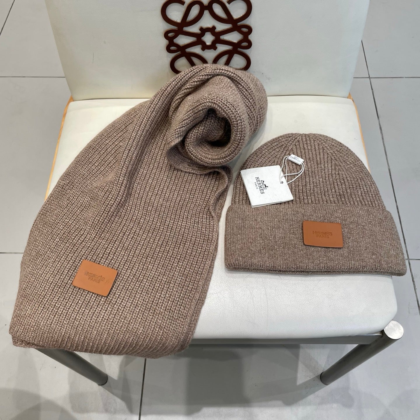 Hermes Classic Hat & Scalf Set Brown Rabbit Fur 980202