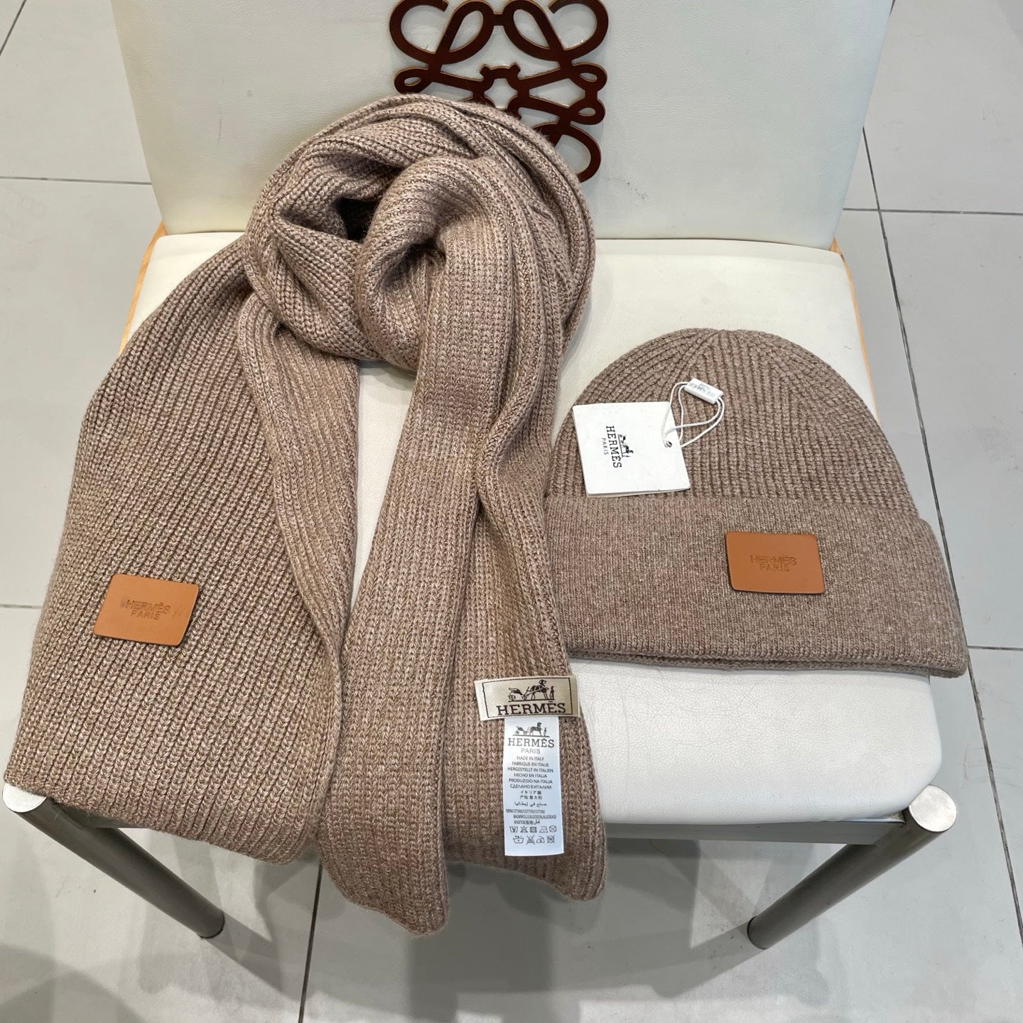 Hermes Classic Hat & Scalf Set Brown Rabbit Fur 980202