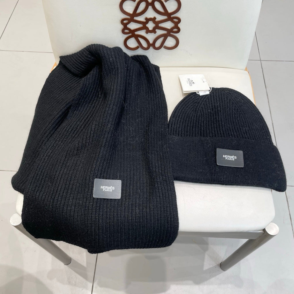 Hermes Classic Hat & Scalf Set Black Rabbit Fur 980201