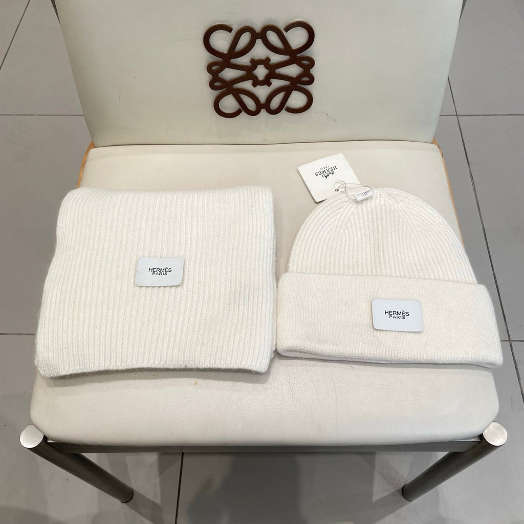 Hermes Classic Hat & Scalf Set White Rabbit Fur 980200