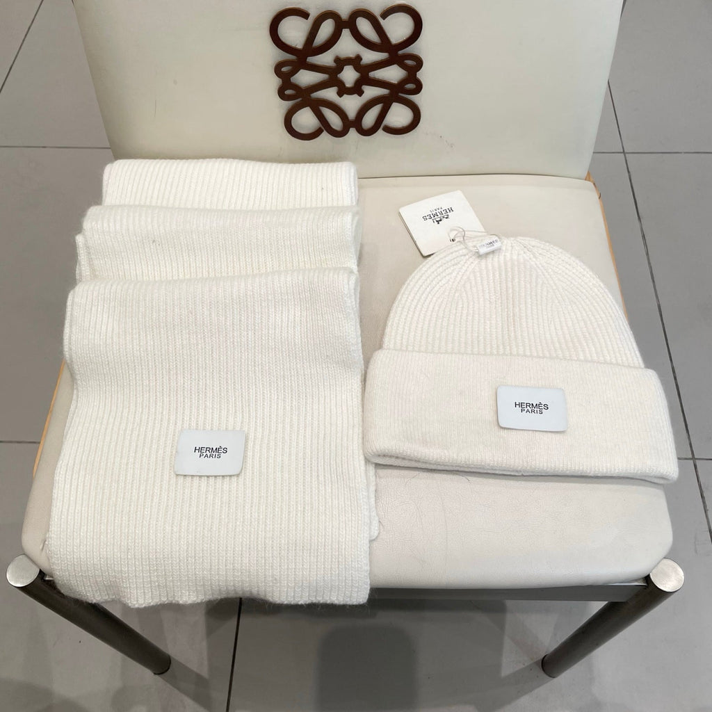 Hermes Classic Hat & Scalf Set White Rabbit Fur 980200