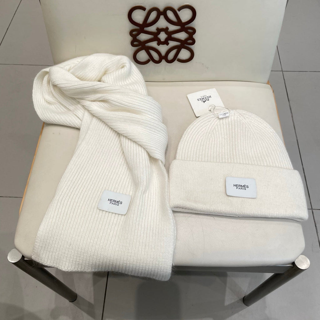 Hermes Classic Hat & Scalf Set White Rabbit Fur 980200