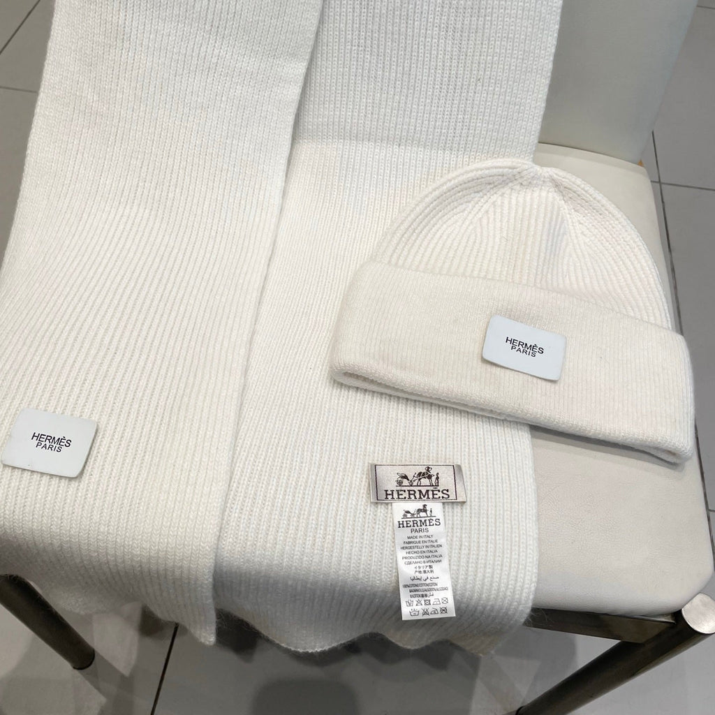 Hermes Classic Hat & Scalf Set White Rabbit Fur 980200