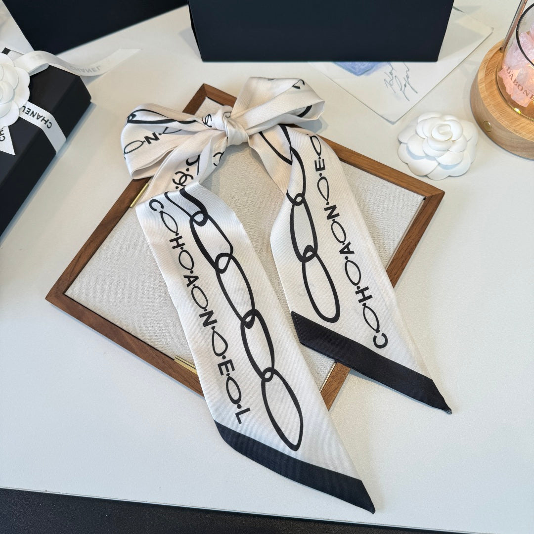 CC Twilly Mini Scarf White Silk Twill 290521