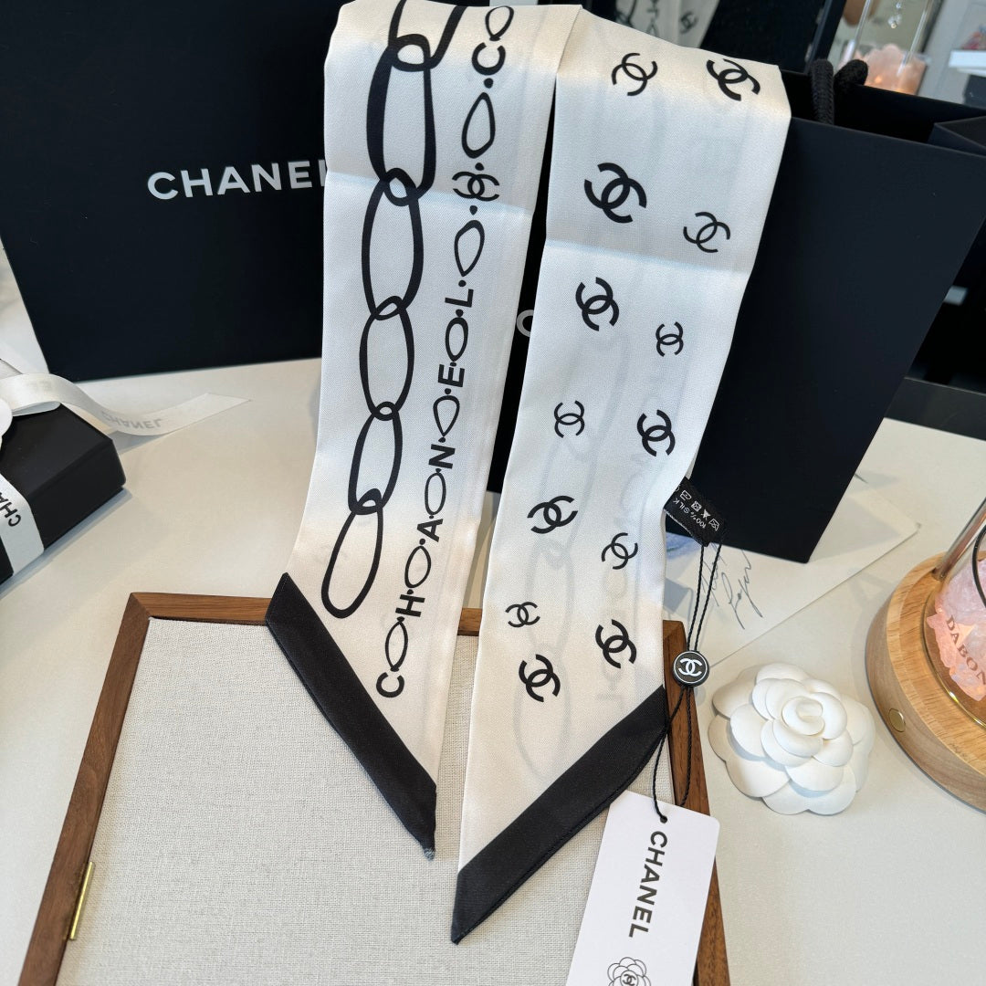 CC Twilly Mini Scarf White Silk Twill 290521