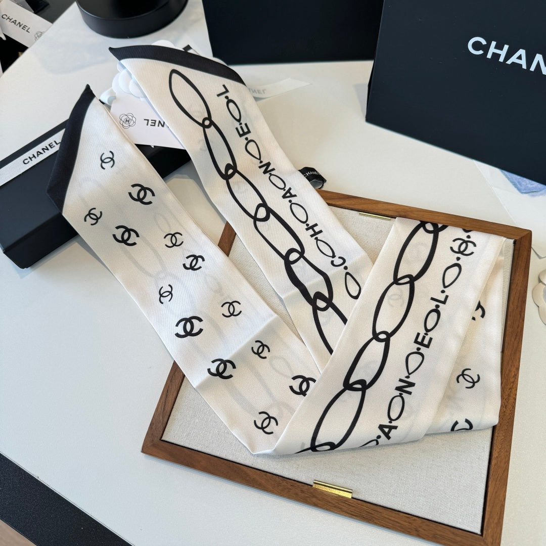 CC Twilly Mini Scarf White Silk Twill 290521
