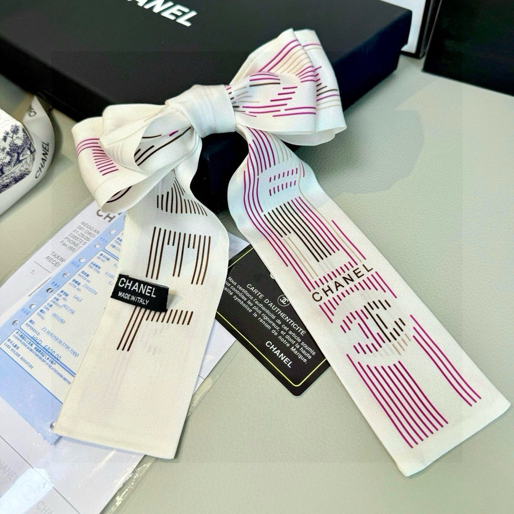 CC Twilly Mini Scarf White Pink Silk Twill 293694