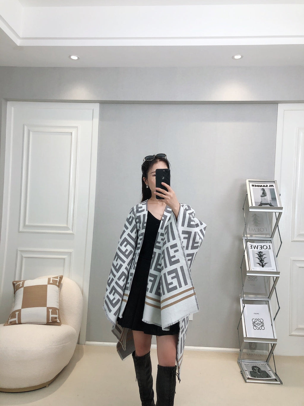 FF 140CM Two-tone White Gray Wool 103730