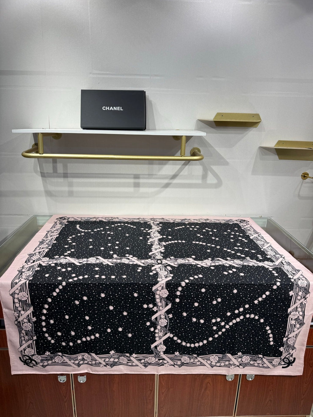 CC 26s Shawl 140x140cm Black Pink Cashmere Silk 212965