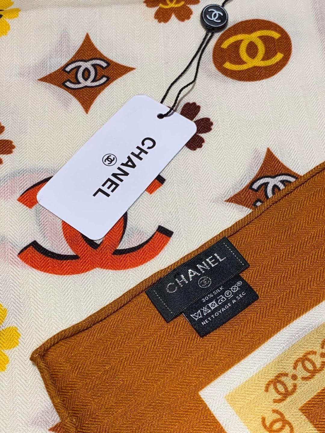 CC 26s Scarf 140 In Cashmere Silk 306121