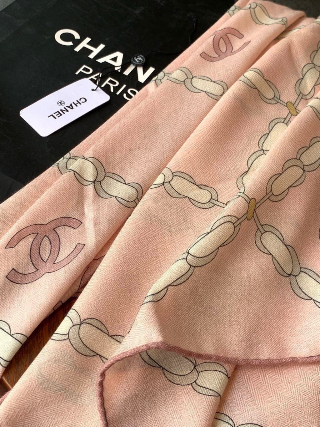 CC 26s Scarf 140 In Cashmere Silk 306125