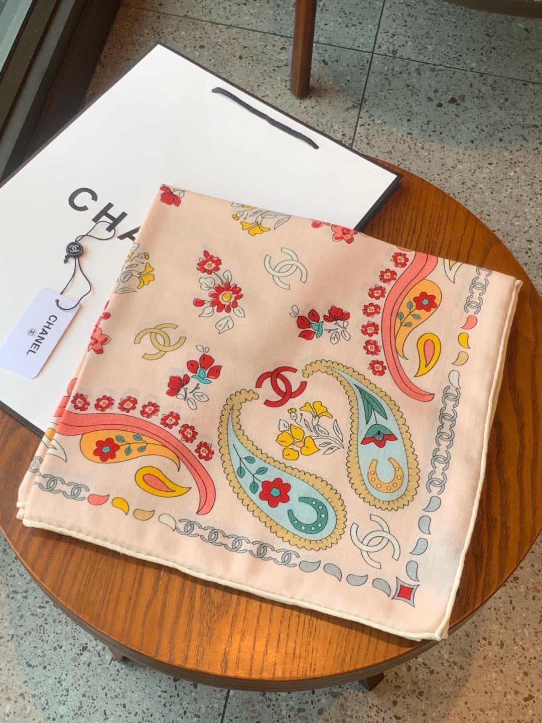 CC 26s Scarf 140 In Cashmere Silk 306129