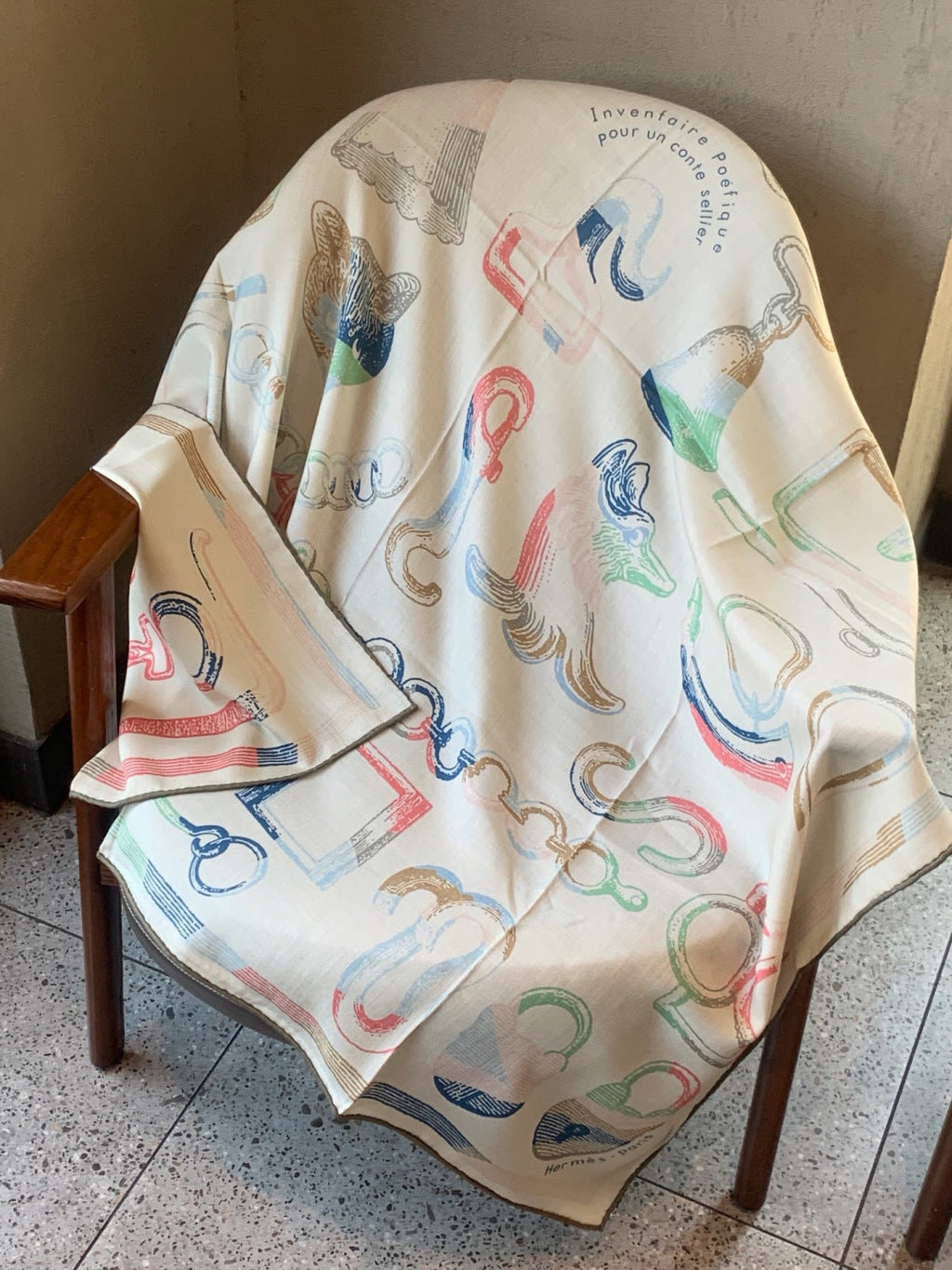 HM 26s Printed Square Scarf 135 In Cashmere And Silk 307240