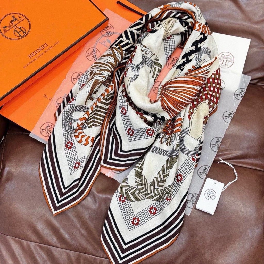 HM 26s Printed Square Scarf 135 In Cashmere And Silk 307243