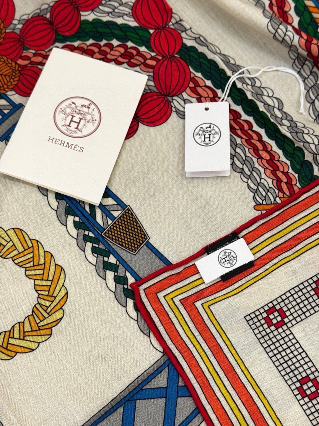 HM 26s Printed Square Scarf 135 In Cashmere And Silk 307246