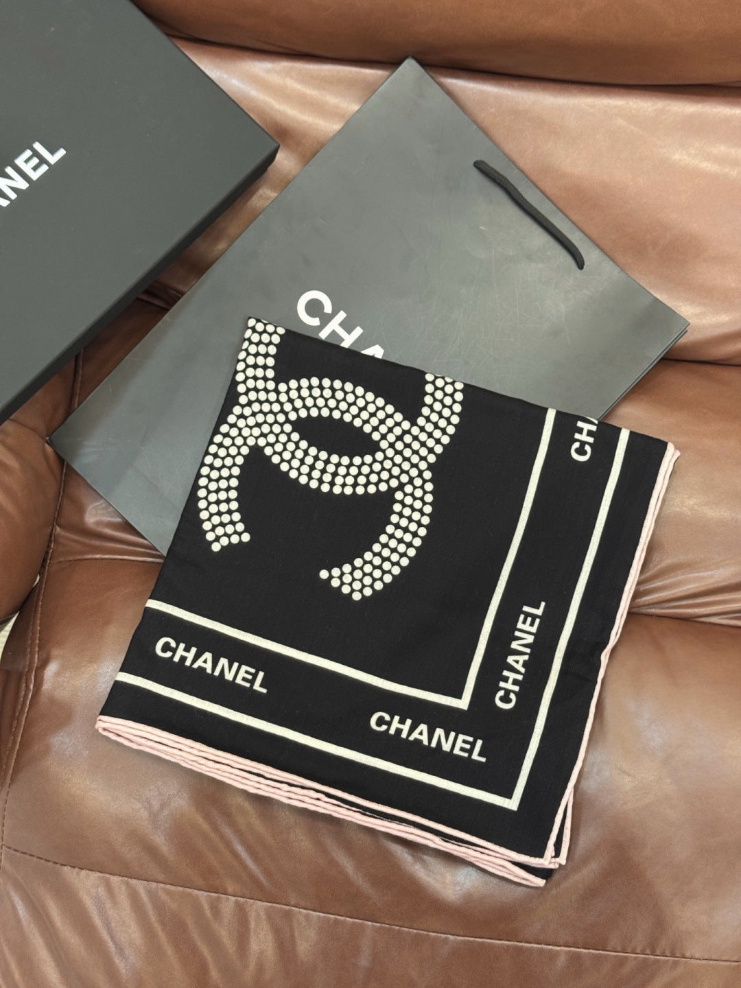 CC 26s Scarf 140 In Cashmere Silk 309308
