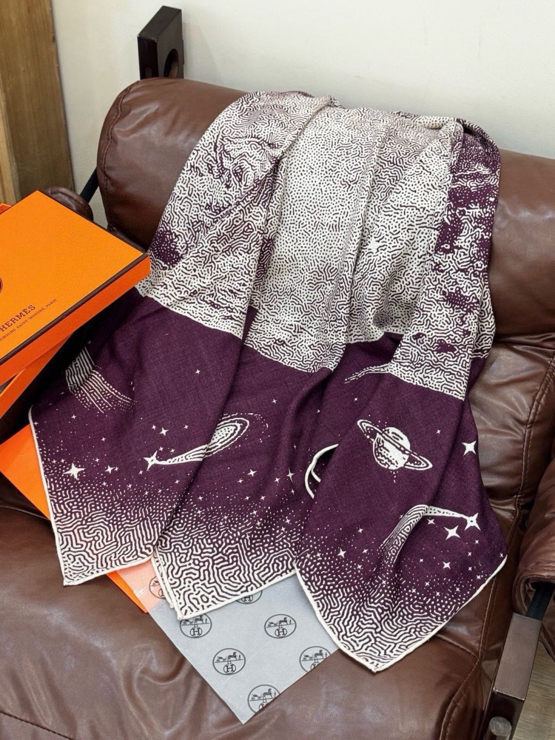 HM 26s Scarf 140 In Cashmere And Silk 309360