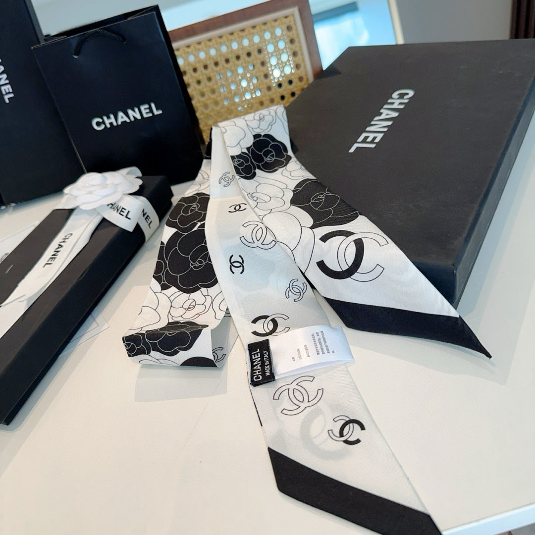CC Twilly Mini Scarf 120cm White Black Mulberry Silk 953291