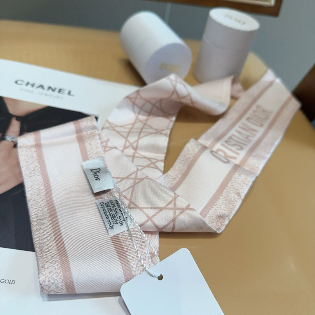 CD Twilly Mini Scarf 105cm Light Pink Mulberry Silk 976505