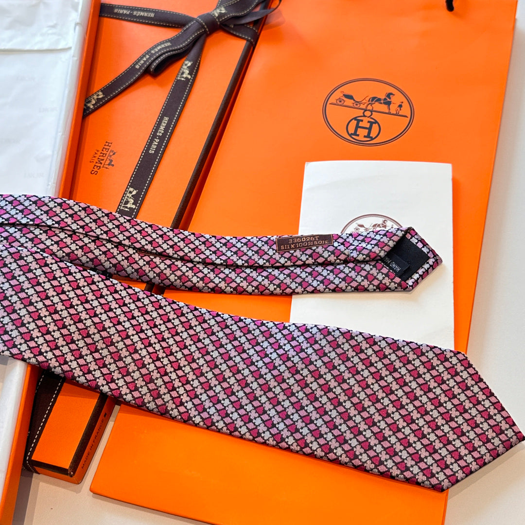 HM Carre d'As Tie Pink Twill Silk 210008