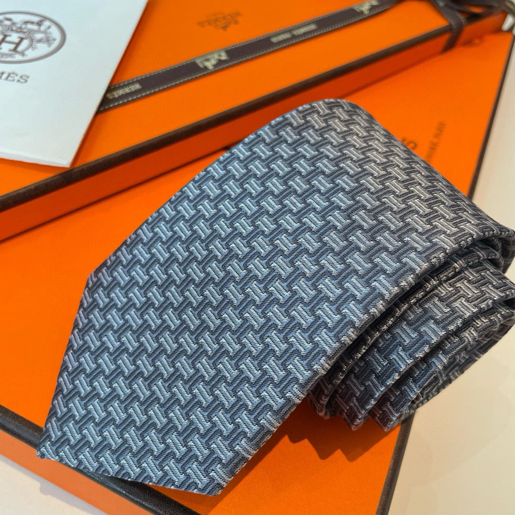 HM Maze Escape Tie Grey Twill Silk 212118