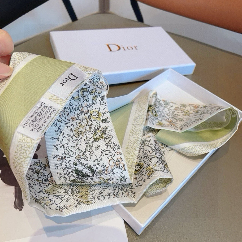 CD 26s Scarf 100cm In Silk 309514