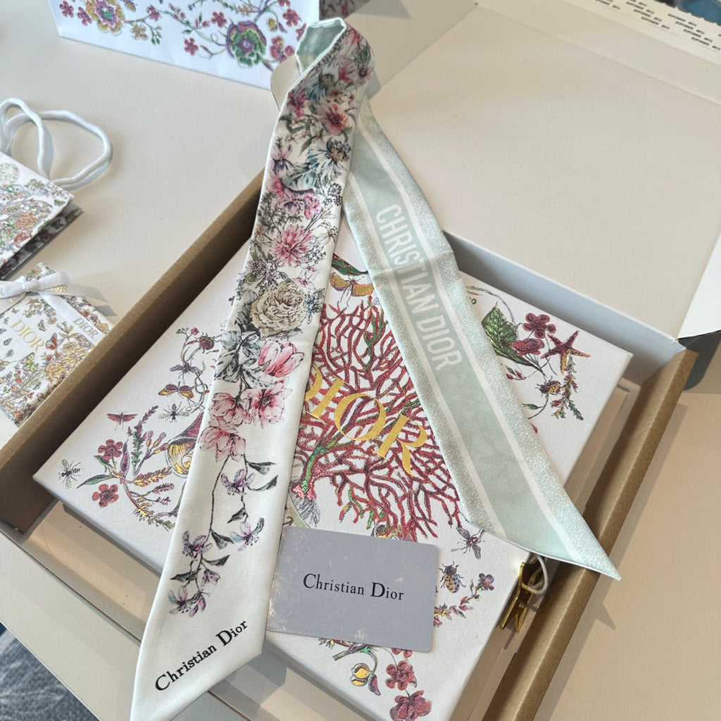 CD  26s Scarf 100cm In Silk 309537