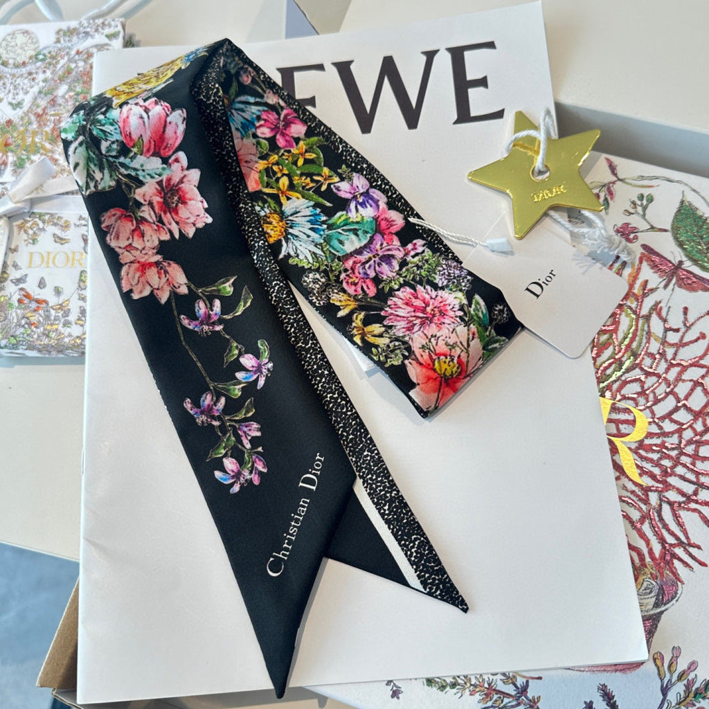 CD 26s Scarf 100cm In Silk 309538