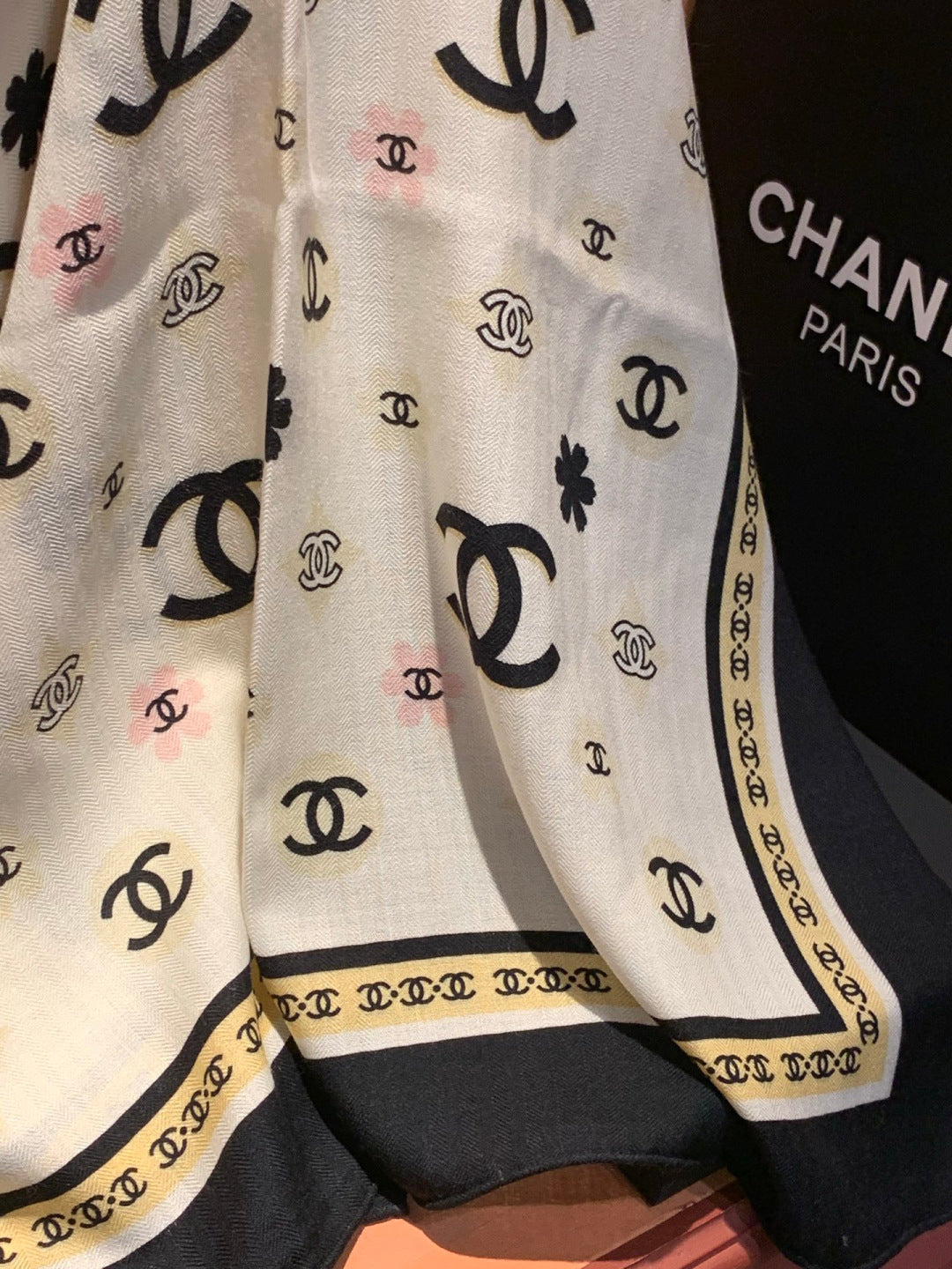 CC Scarf 140cm White Monogram Silk Cashmere 143731