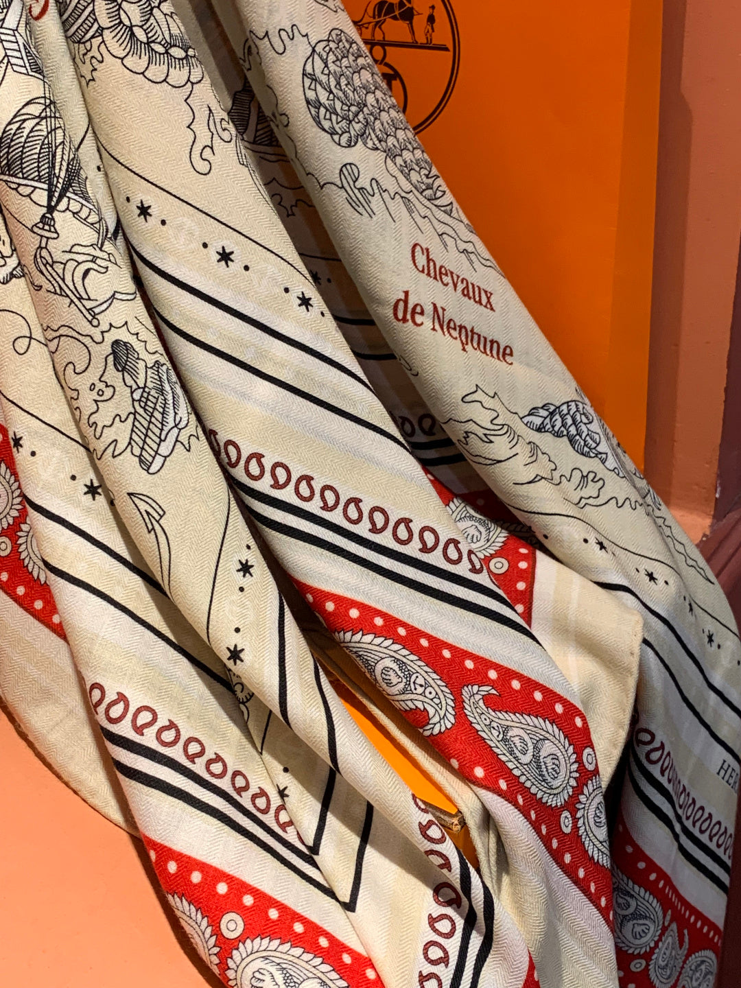 HM 26s Double-sided Scarf 140cm Cream Red Silk Cashmere 153143