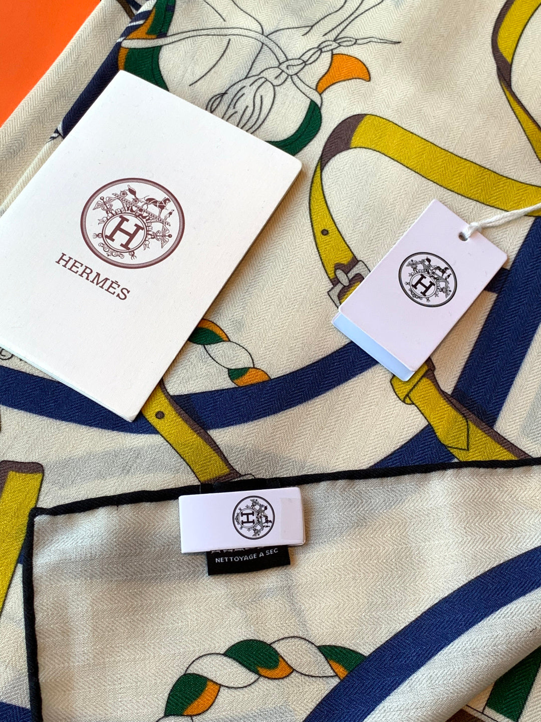 HM 26s Double-sided Scarf 140cm Beige Silk Cashmere 153159