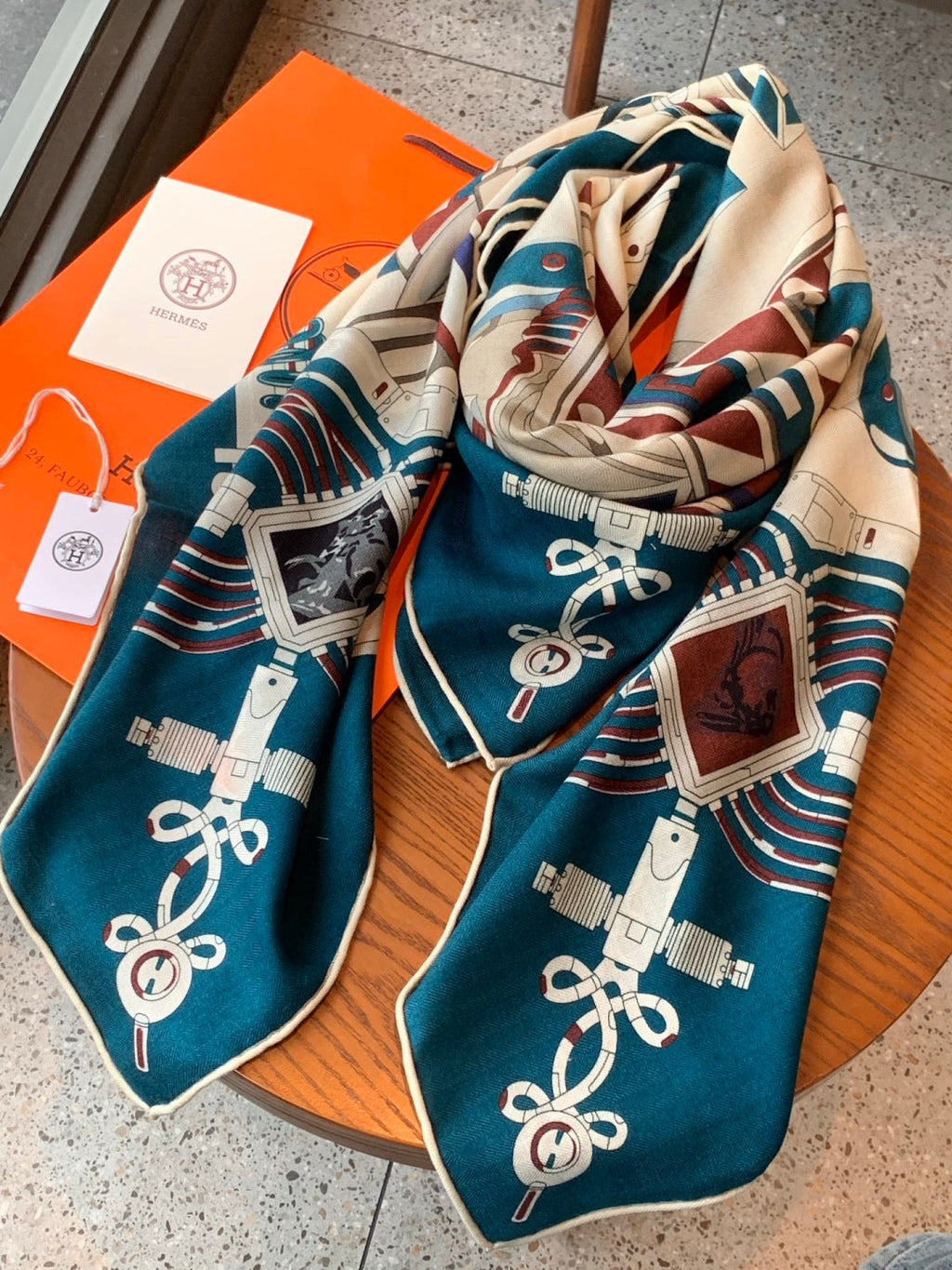 HM 26s Double-sided Scarf 140cm Blue Marine Beige Silk Cashmere 153162