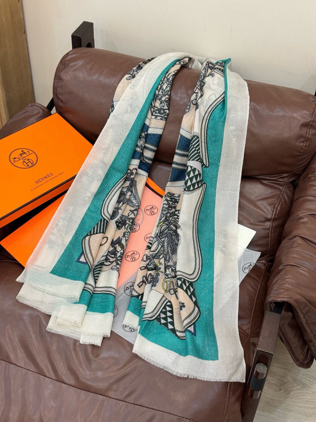 HM 26s Double-sided Scarf 200*100 Vert Marine Ivoire Cashmere 153176