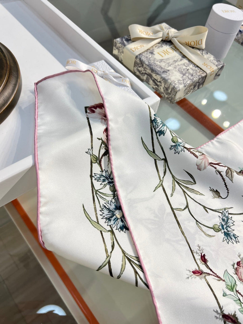 CD 26s Scarf 90cm In Silk 274729