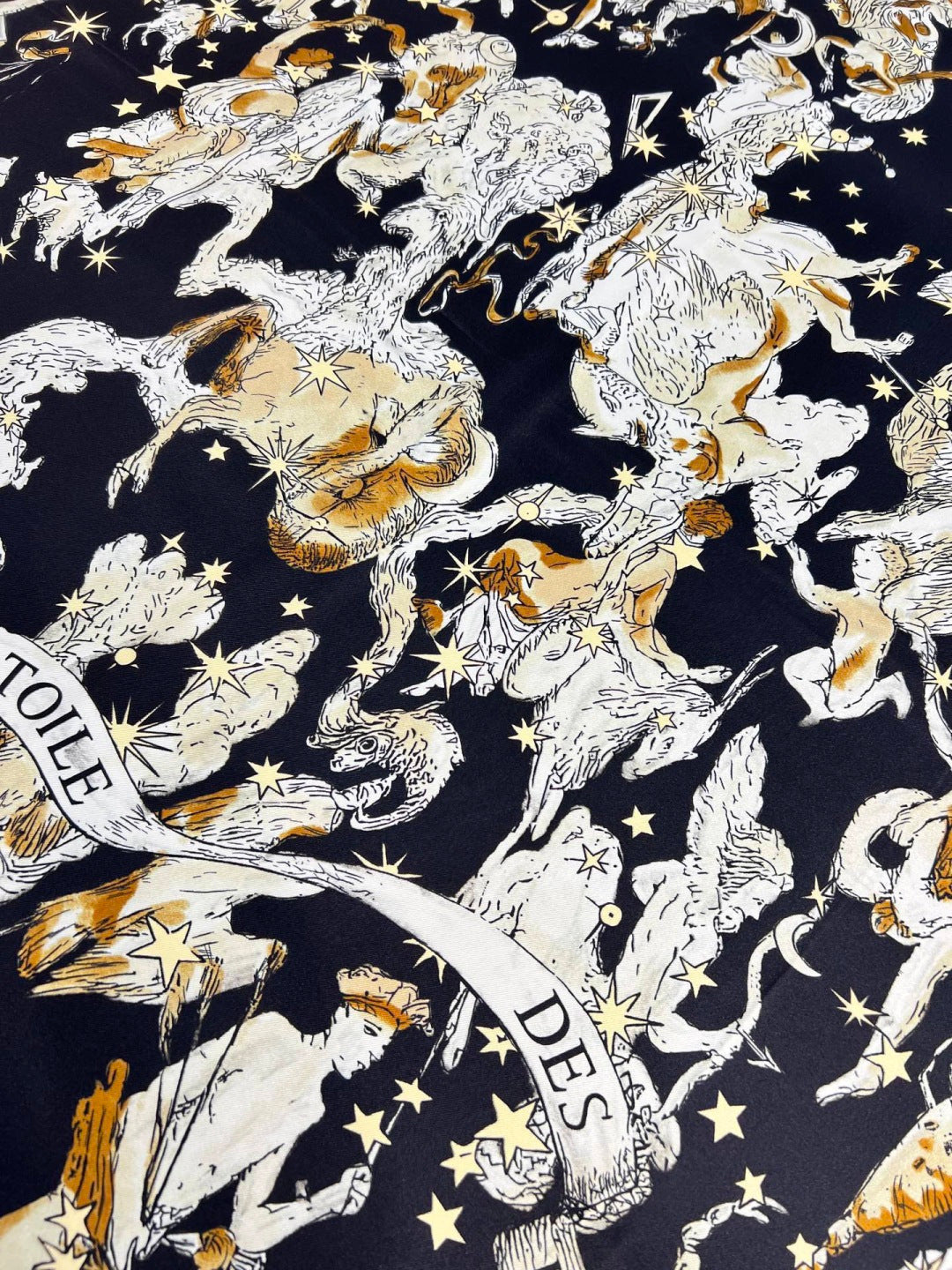 CD 26s Scarf 90cm In Silk 274732