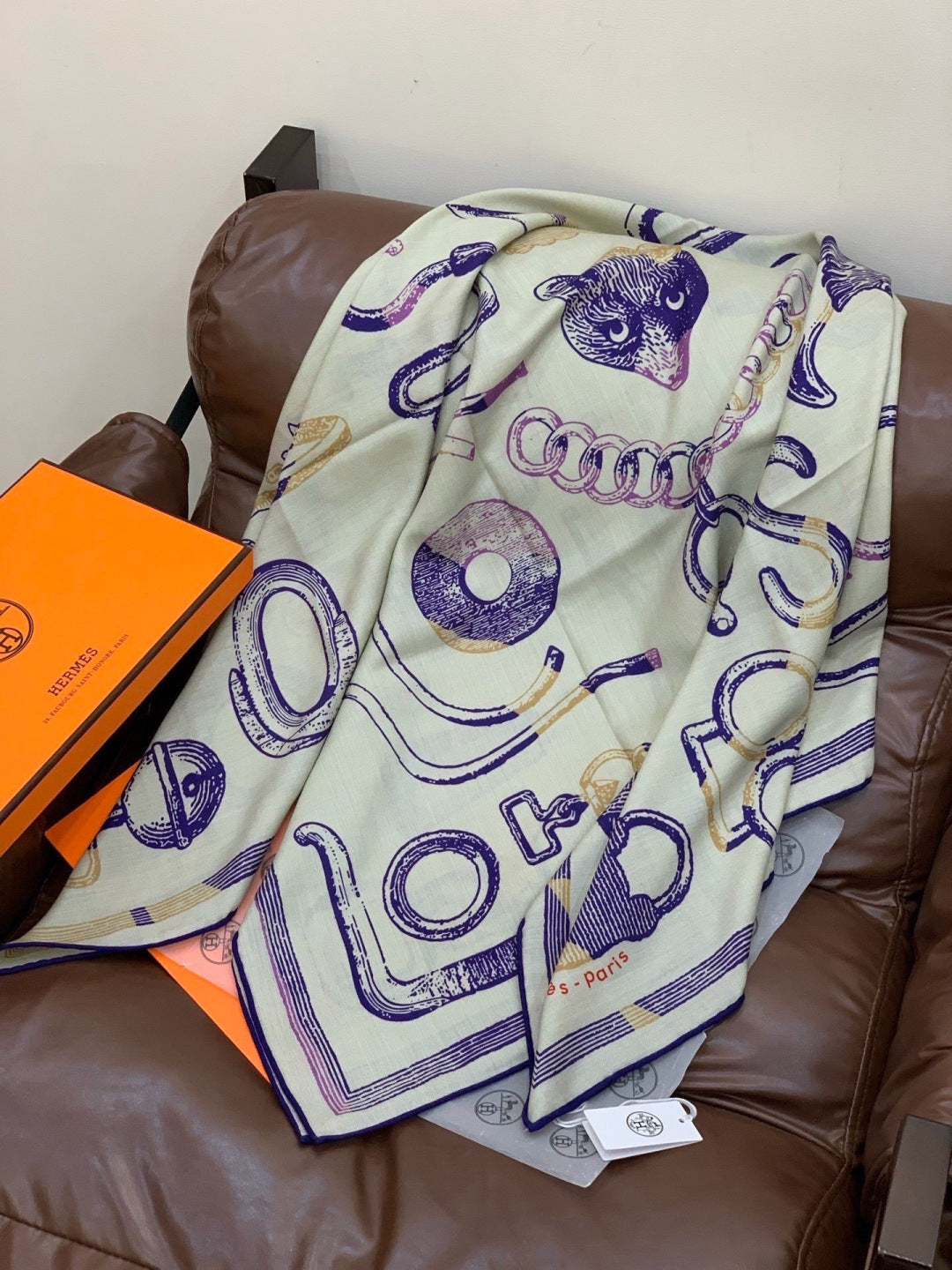 HM 26s Scarf 140 In Cashmere And Silk 303155