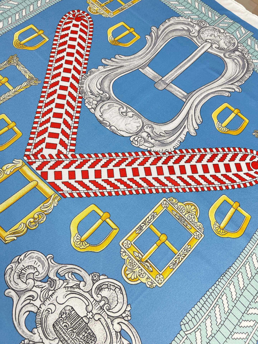 HM 26s Printed Square Scarf 88 In Silk 309941